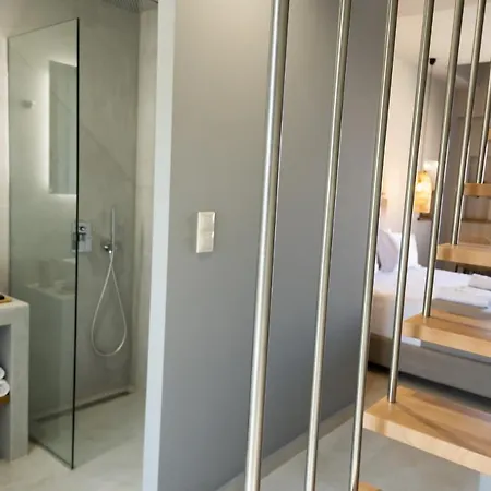 Theros アパートホテル Dhiminión