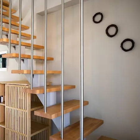 Theros Appart hôtel Dhiminio