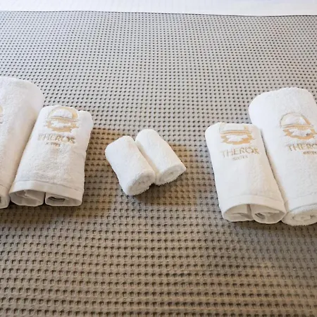 Theros Appart hôtel Dhiminio