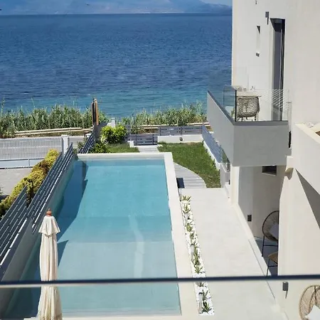 Theros Ξενοδοχείο με διαμερίσματα Διμηνιό