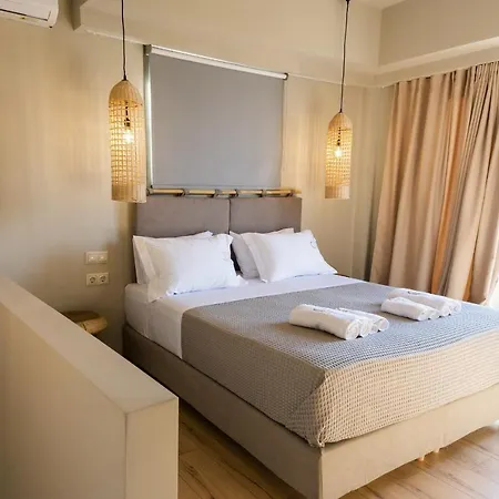 Theros アパートホテル Dhiminión