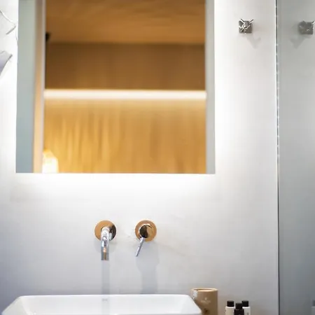 Theros Appart hôtel Dhiminio