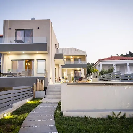 Apart Otel Theros
