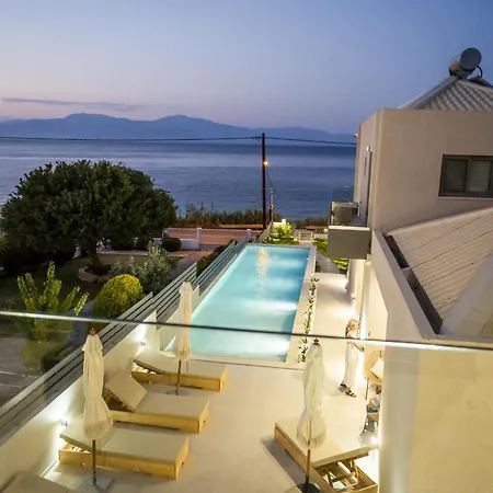 Aparthotel Theros 4*