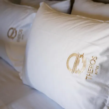 Theros Aparthotel Dhiminio