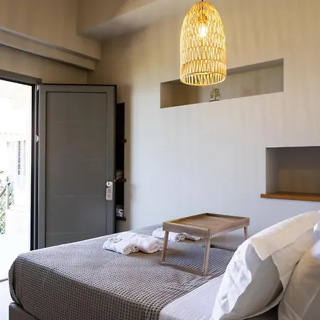 Theros Apart-hotel Dhiminio