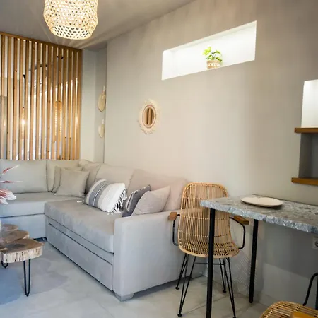 Theros Apart-hotel Dhiminio