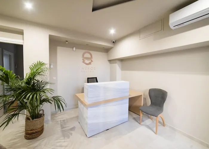 شقة فندقية Theros Dhiminio