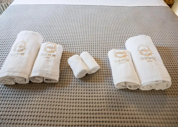 Theros Appart hôtel Dhiminio