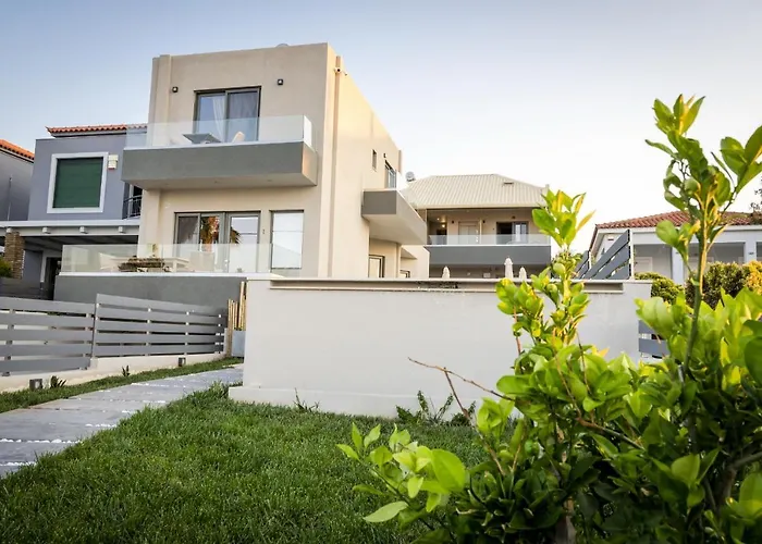 Aparthotel Theros 4*