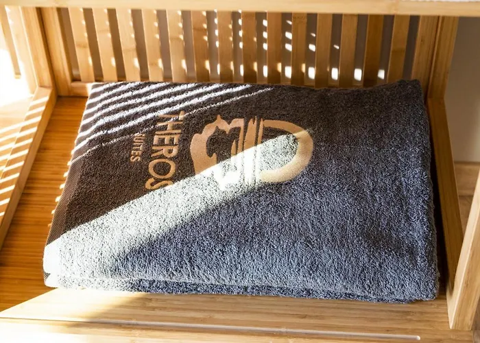 شقة فندقية Theros